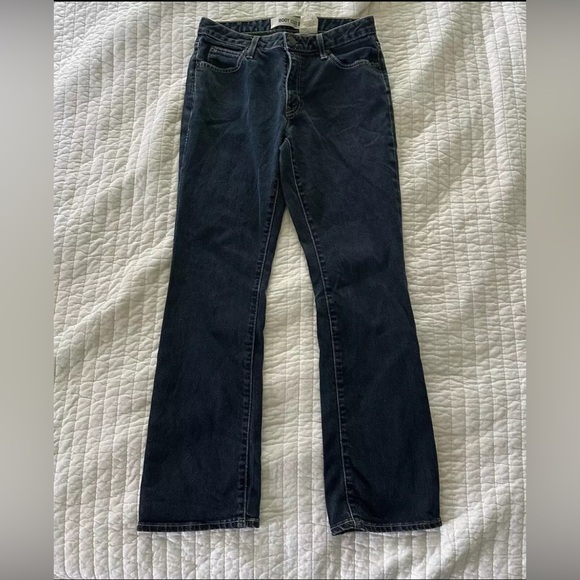 GAP Jeans Womens Boot Cut Mid Rise Dark Wash Cotton Stretch Pockets | 8 - Picture 1 of 11